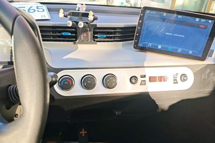 Used Wuling Hongguang MINIEV 2021 Macaron Premium Model – Lithium Iron Phosphate
