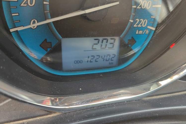 Used Toyota YARiS L Zhi Xuan 2014 1.3E Manual Charm Edition
