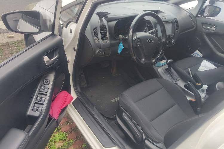 Used Kia K3 2015 1.6L Automatic GLS
