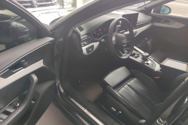 Used Audi A4L 2024 40 TFSI Fashion Dynamic Model