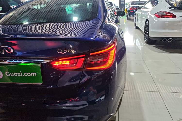 Used Infiniti Q50L 2018 2.0T Comfort Edition China VI Standard
