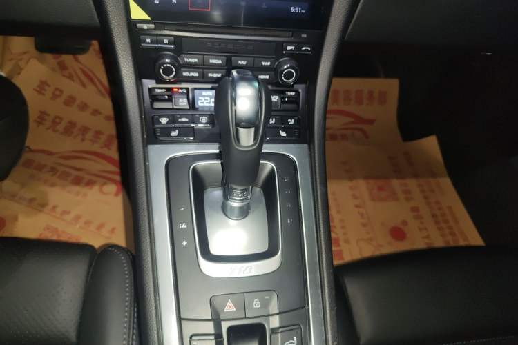 Used Porsche 718 2022 Boxster 2.0T Gear Lever