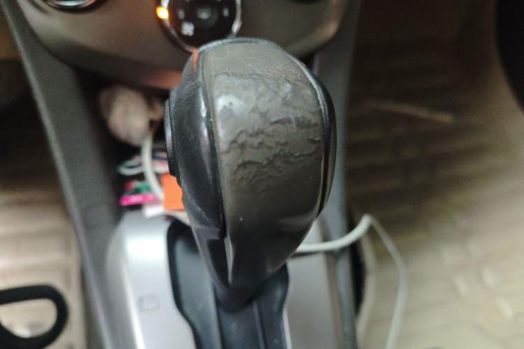 Used Chevrolet Aveo Sonic 2014 Sedan 1.6SX AT Fashion Edition
