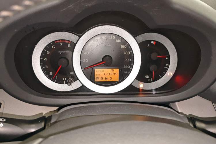 Used Toyota RAV4 2009 2.4L Automatic Luxury Edition Instrument Cluster