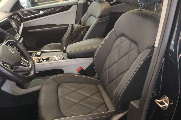 Used Volkswagen Teramont 2024 380TSI Four-Wheel Drive Prestige Luxury Edition Left Front Seat