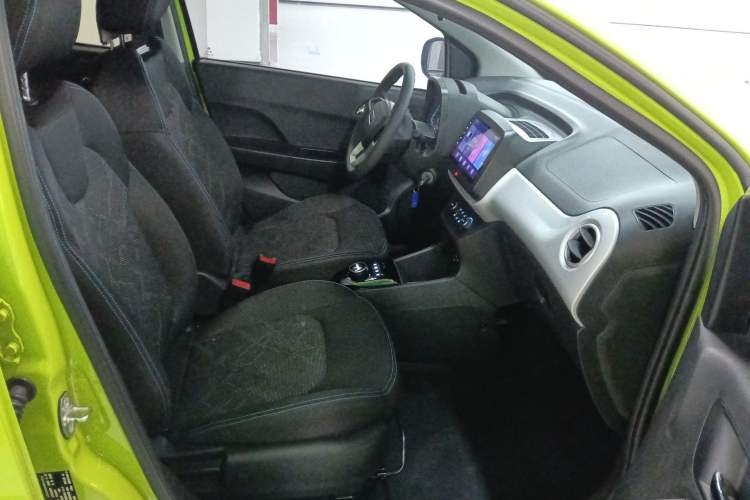 Used JMEV Xiao Qilin 2022 Heart-Pounding Edition