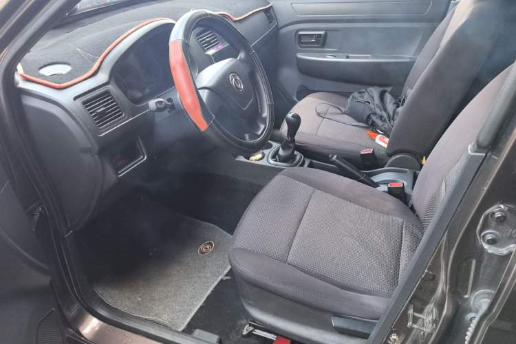 Used Dongfeng Fengon 330 2014 1.5L Manual Utility Version DK15