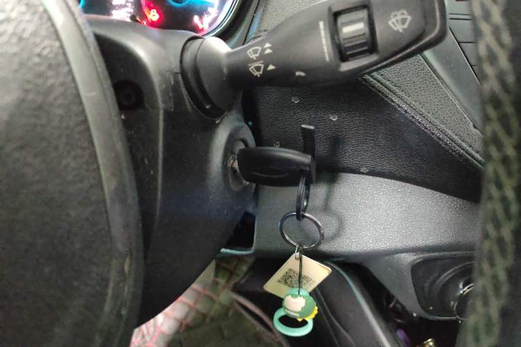 Used Ford Escort 2015 1.5L Automatic Fashion Model
