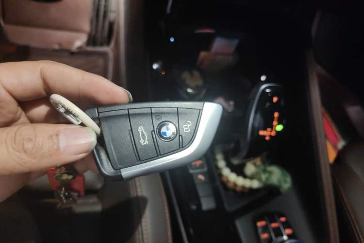 Used BMW X2 2022 sDrive25i Midnight Edition Vehicle Key