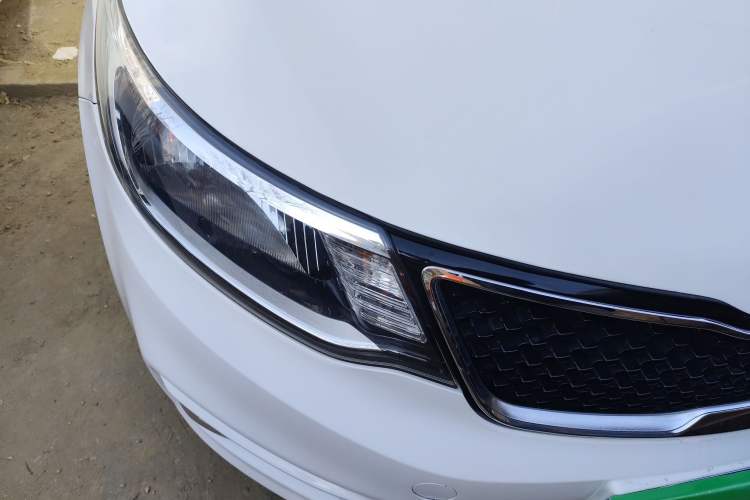 Used Kia K2 2015 Sedan 1.4L MT GLS
