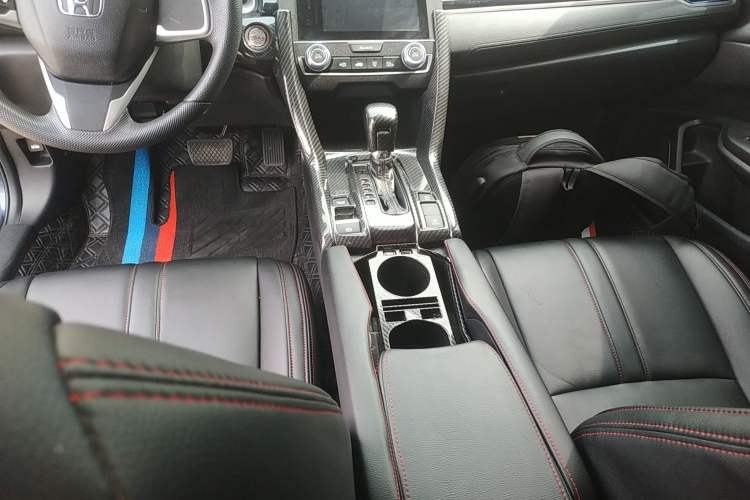 Used Honda Civic 2016 220TURBO CVT Luxury Edition
