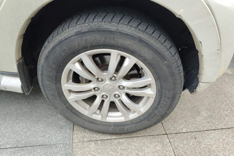 Used Mitsubishi Pajero  Right Front Wheel Hub