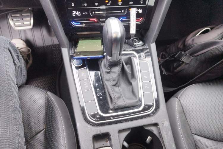 Used Volkswagen FAW-Volkswagen CC 2023 Hunting Vehicle 380TSI Hunter's Heart Edition