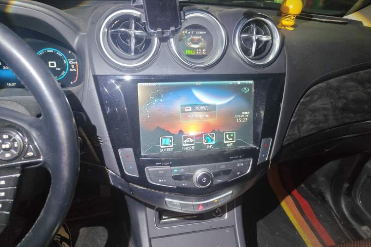 Used BYD Tang New Energy 2015 2.0T Four-Wheel-Drive Flagship Model Audio And AC Panel