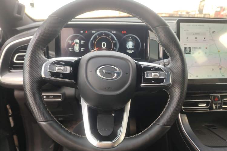 Used GAC Trumpchi GS8 2024 Linghang Series 2.0 TGDI Two-Wheel Drive Luxury Smart Connectivity Version
