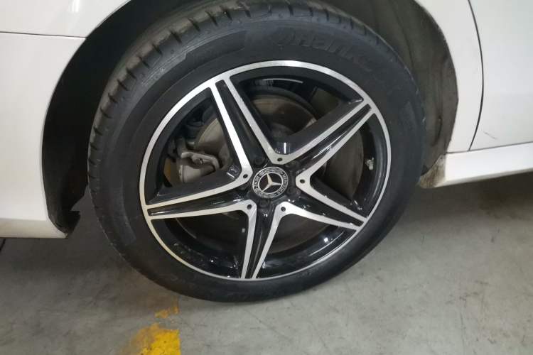 Used Mercedes-Benz E-Class (Import) 2020 E 260 Sport Edition