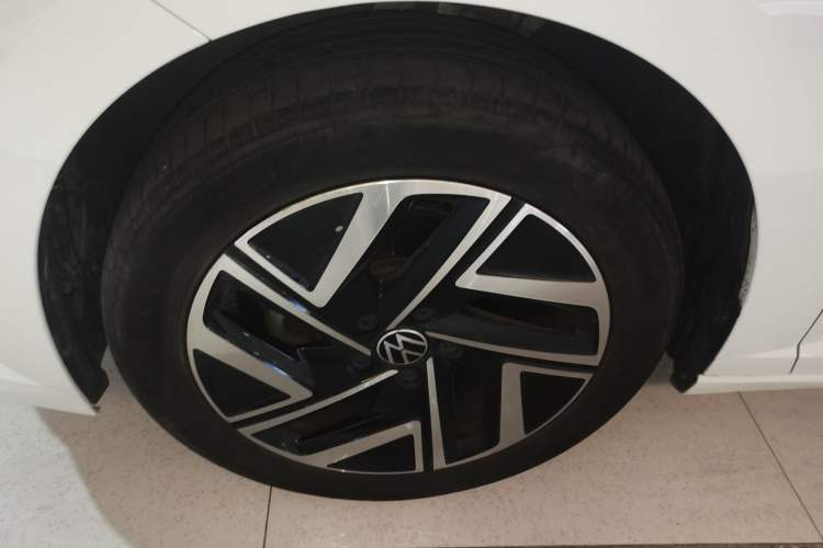 Used Volkswagen Sagitar 2024 300TSI DSG Excellence Edition Left Front Wheel Hub