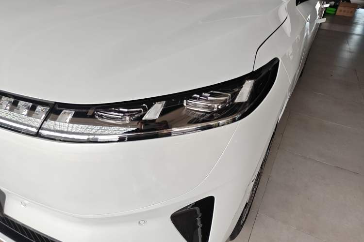 Used Dongfeng eπ eπ008 2024 636Max All-Electric Version 6 Seats Left Front Headlight