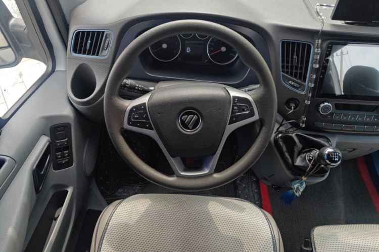 Used Foton Toano 2022 2.5T Manual Jixiang Multi-Function Short-Chassis Mid-Height with Dual Rear Tires 5/6/9-Seater D25TCIF1