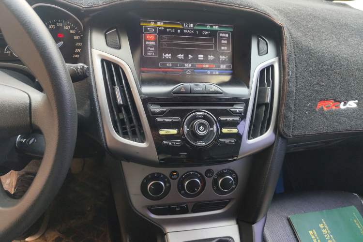 Used Ford Focus 2012 Hatchback 1.6L Manual Comfort Model
