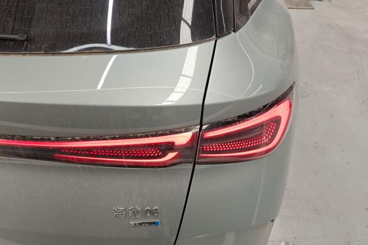Used BYD Seal 06 DM-i Touring 2025 DM-i Touring High-End Model Exterior 3