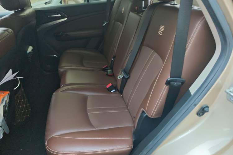 Used BYD Tang New Energy 2015 2.0T Four-Wheel-Drive Flagship Model Left Rear Seat