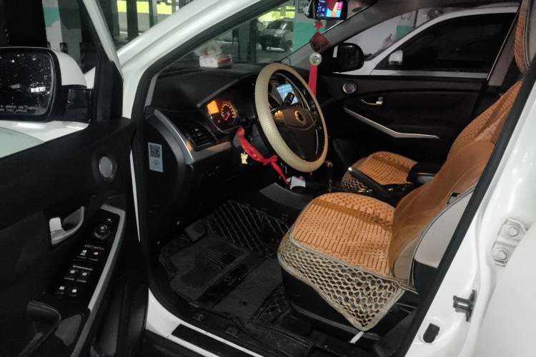 Used SsangYong Korando 2014 2.0L Gasoline Two-Wheel Drive Automatic Elite Navigation Edition
