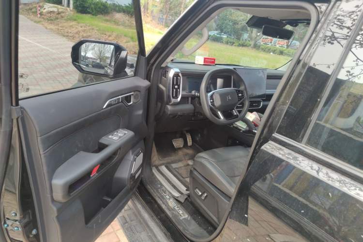 Used JETOUR Traveler 2023 2.0T All-Wheel-Drive CrossPRO
