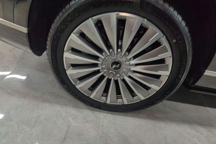 Used ONVO Luxeed L90 2026 Model Max Success Edition, Six Seats