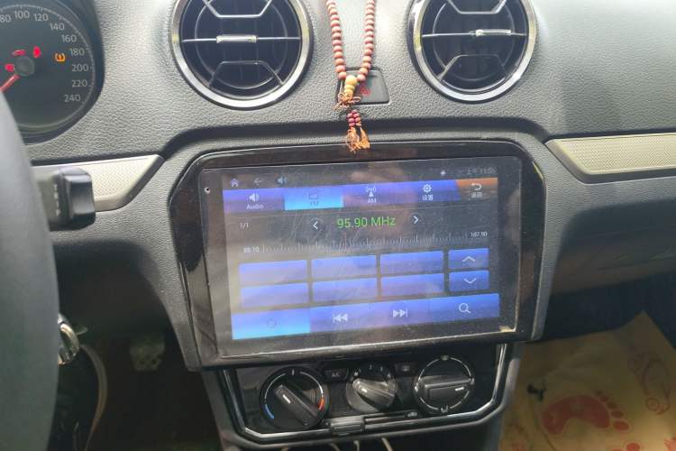 Used Volkswagen Jetta 2017 1.5L Manual Comfort Model Audio And AC Panel