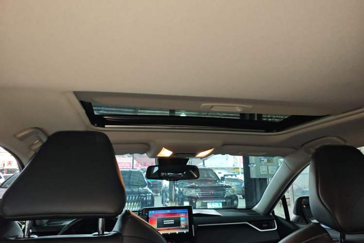 Used Toyota Wildlander 2022 Dual-Engine 2.5L E-CVT Two-Wheel Drive Prestige Edition Headliner