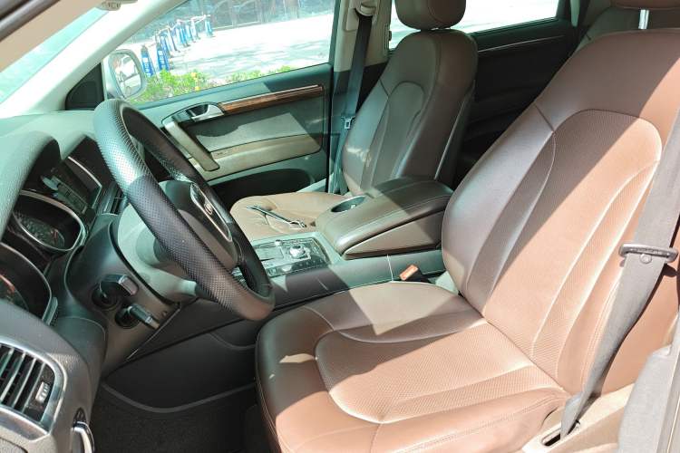 Used Audi Q7 2012 3.0 TFSI Technology Model (200kW) Left Front Seat