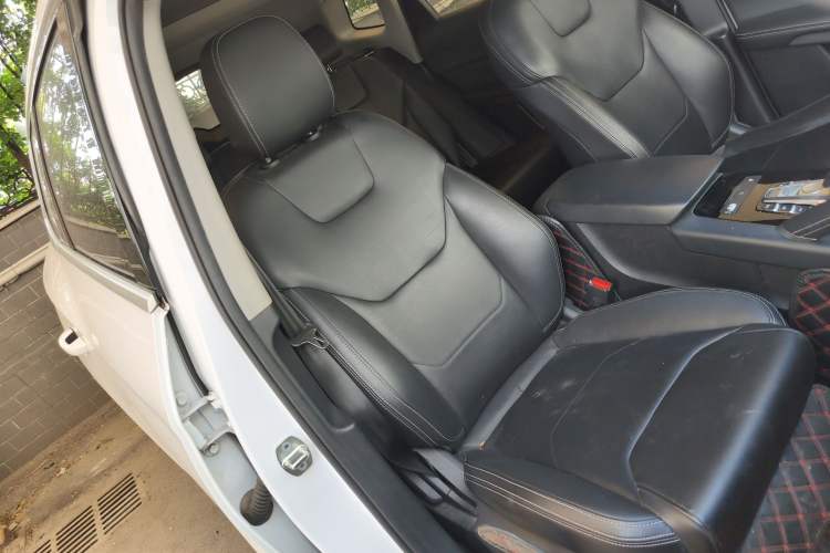 Used BYD Song Pro 2019 1.5T Automatic Elite Edition Right Front Seat