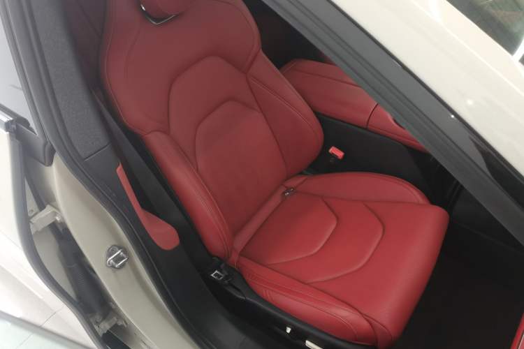 Used Xiaomi Auto SU7 2024 Rear-Drive Long-Range Intelligent Driving Version
