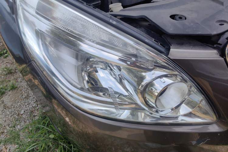 Used Buick GL8 2014 2.4L CT Luxury Business Comfort Edition Right Front Headlight