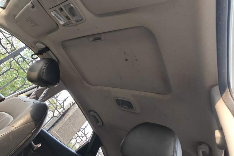 Used Hyundai ix35 2013 2.0L Automatic Two-Wheel Drive Smart GLS China IV Standard
