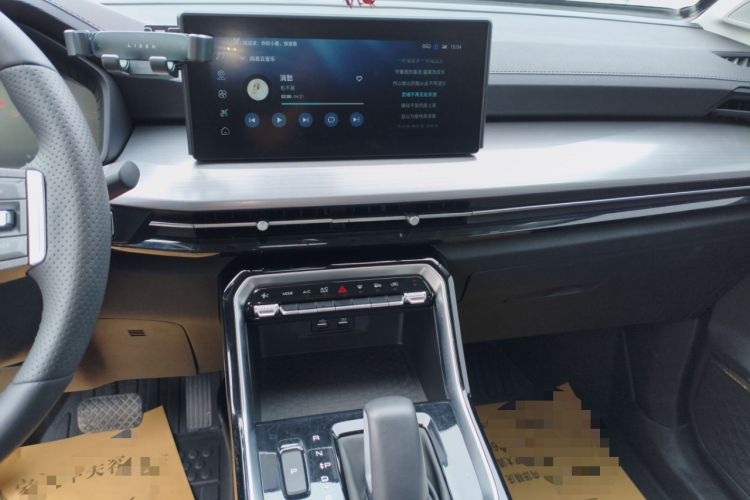 Used Wuling Asta 2022 2.0L DHT Electric-Speed Version