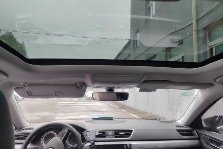 Used Skoda Superb 2018 TSI330 DSG Comfort Edition China V Standard Headliner