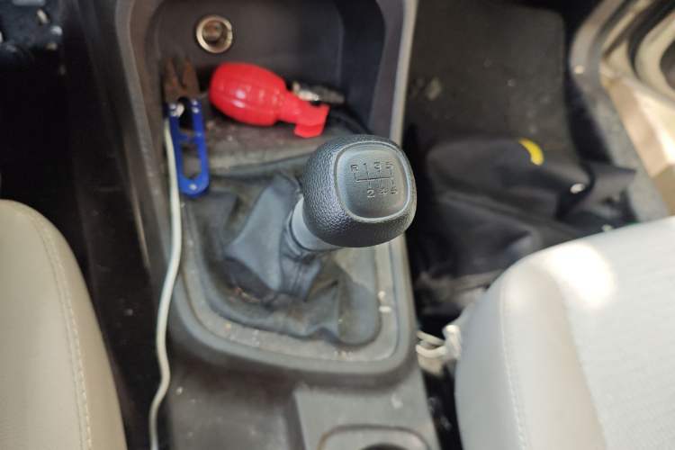 Used Wuling Hongguang V 2022 1.5L Jingqu Edition Electric-Assist LAR
