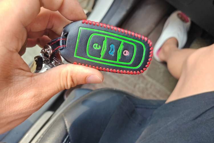 Used Geely Auto Emgrand GS 2016 Elegant Edition 1.8L Manual Fashion Model