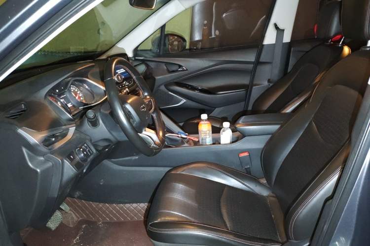 Used Chevrolet Orlando 2018 Redline 530T Automatic Enjoyment Edition (5+2 Model) – China V Standard Left Front Seat