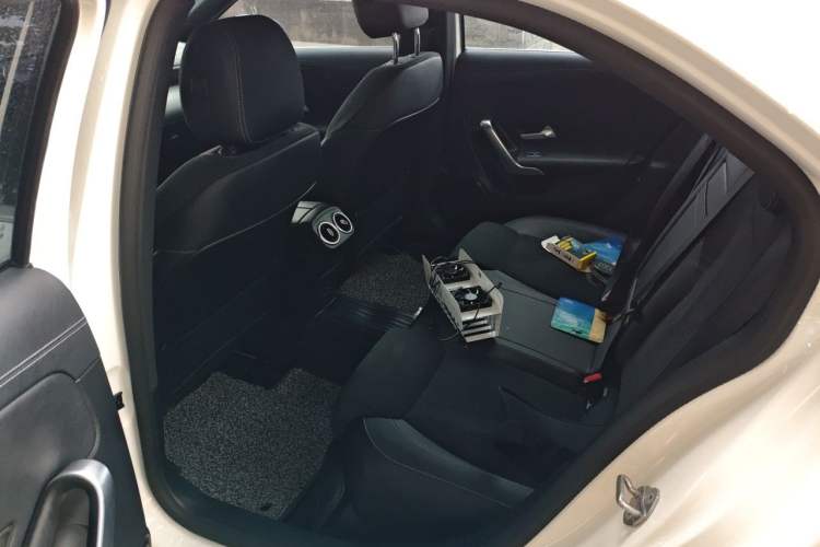 Used Mercedes-Benz A-Class 2022 Revised Version A 200 L Sport Sedan Fashionable Style Left Rear Seat