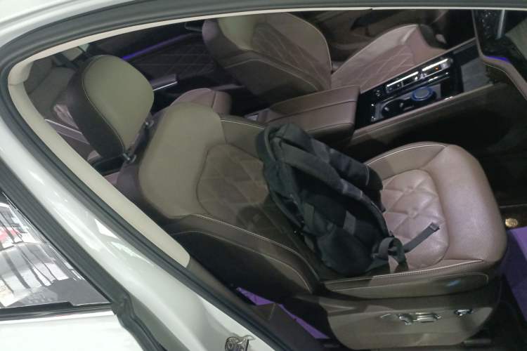 Used Volkswagen Viloran 2022 380TSI Prestige Edition
