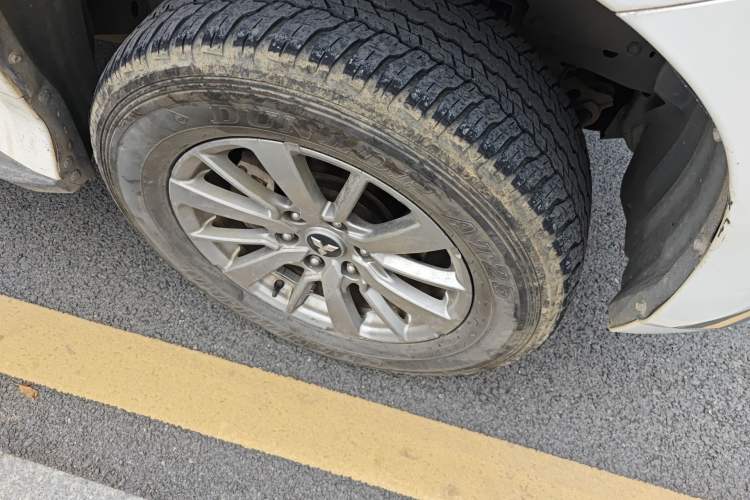 Used Mitsubishi Pajero Sport  Right Front Wheel Hub