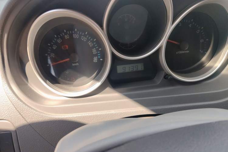 Used FAW Weizhi V2 2010 1.3L Manual Luxury Version
