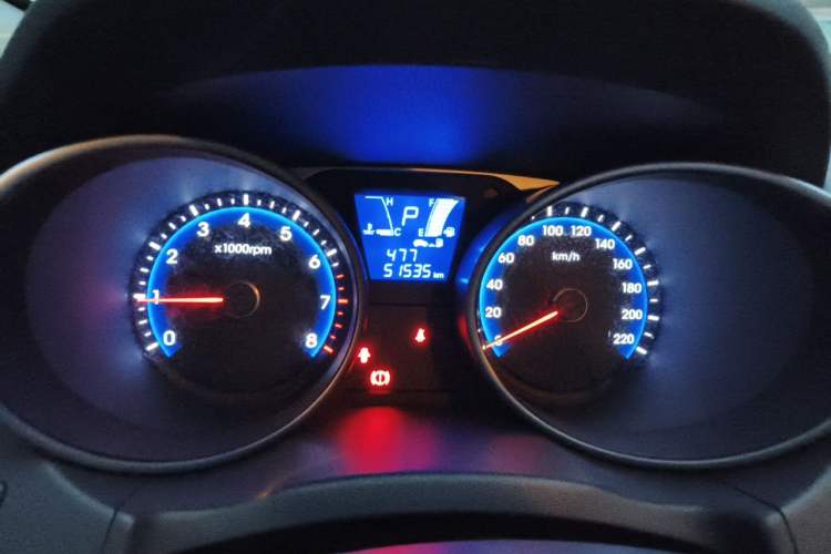 Used Hyundai ix35 2015 2.0L Automatic 2WD Smart Type China IV