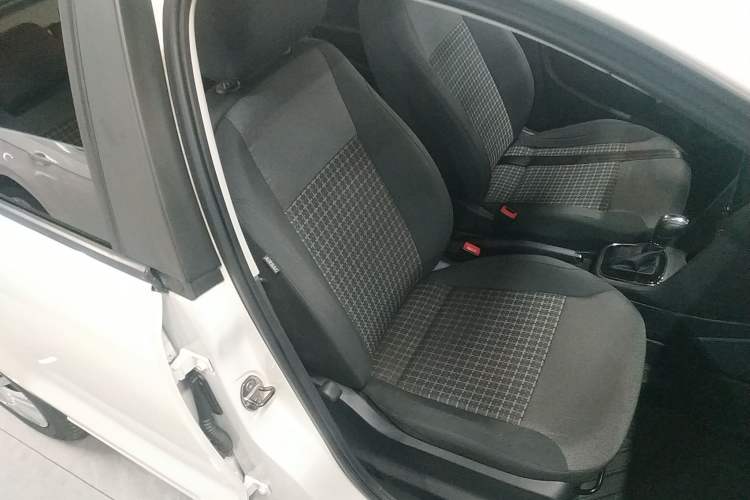 Used Volkswagen Polo 2018 1.5L Automatic Enjoyment Model Right Front Seat