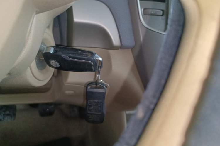 Used Nissan Sylphy 2012 Classic 1.6XE Manual Comfort Edition Vehicle Key