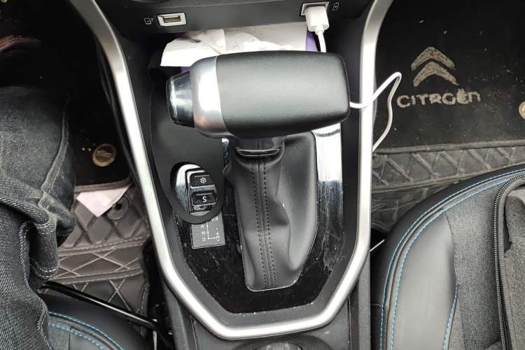 Used Citroen C3-XR 2021 190THP DCT ZhiShang Edition Gear Lever