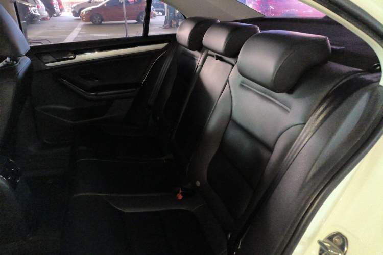 Used Volkswagen Sagitar 2018 280TSI DSG Ignite Edition Left Rear Seat